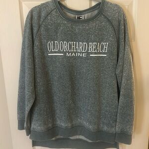 Womans sweatshirt size xl